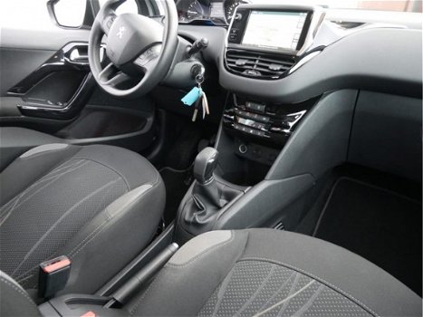 Peugeot 208 - 1.2 VTi 82pk Envy 5-deurs Airco-ECC / Navigatie / Bluetooth / PDC achter - 1