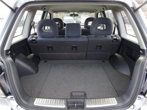 Mitsubishi Outlander - 2.0 Comfort Nette auto + Airco Nu € 2.975, - 1