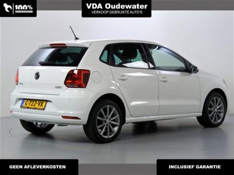 Volkswagen Polo - 1.0 75pk First Edition 5drs EXE PDCv+a - 1