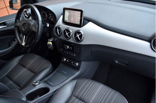 Mercedes-Benz B-klasse - 200 Ambition Automaat Xenon/Climatronic - 1