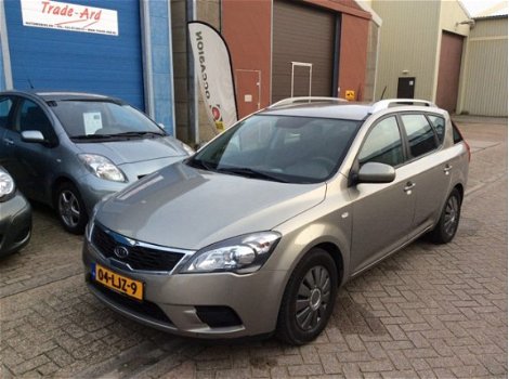 Kia Cee'd Sporty Wagon - Ceed 1.6 CVVT X-TRA - bj. 2010 - 1