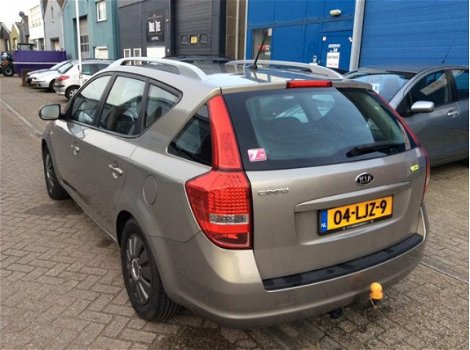 Kia Cee'd Sporty Wagon - Ceed 1.6 CVVT X-TRA - bj. 2010 - 1