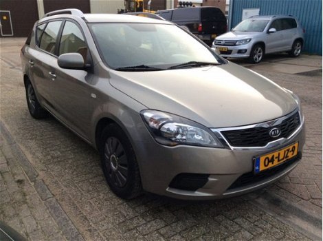 Kia Cee'd Sporty Wagon - Ceed 1.6 CVVT X-TRA - bj. 2010 - 1