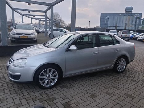 Volkswagen Jetta - 1.4 TSI Comfortline - 1