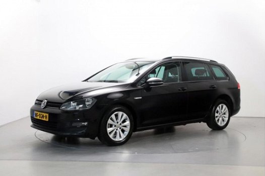 Volkswagen Golf Variant - 1.0 TSI Connected Series Navigatie DAB+ Camera Parkeersensoren Climate Con - 1