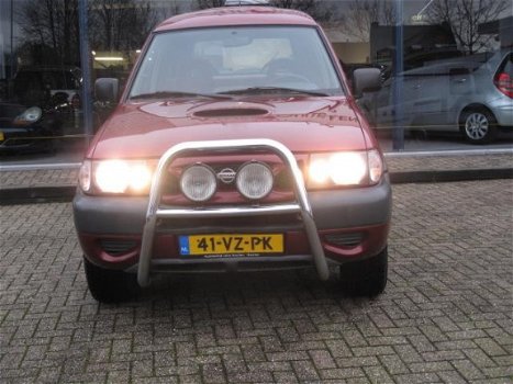 Nissan Terrano - ll 2.7 TDi Comfort B-stijl - 1