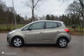 Kia Venga - 1.6i Automaat Executive ECC, Cruise, 1e eigenaar - 1 - Thumbnail