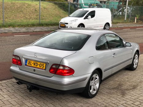 Mercedes-Benz CLK-Klasse - 200 ELEGANCE / CLIMA / PDC / € 1.650, - 1