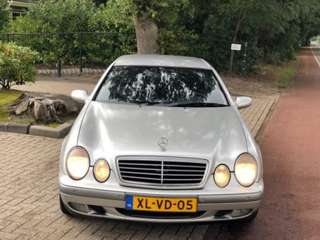 Mercedes-Benz CLK-Klasse - 200 ELEGANCE / CLIMA / PDC / € 1.650, - 1