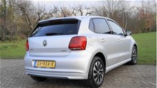 Volkswagen Polo - 1.4 TDI Business Edition Stuurbediening parkeersensoren Navigatie