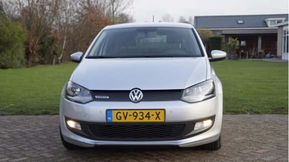 Volkswagen Polo - 1.4 TDI Business Edition Stuurbediening parkeersensoren Navigatie - 1