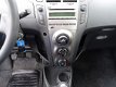 Toyota Yaris - 1.3 VVTi Comfort - 1 - Thumbnail