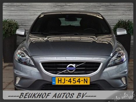 Volvo V40 - 2.0 D2 R-Design Business Leer Navi Xenon Stoelverwarming - 1