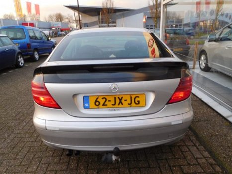 Mercedes-Benz C-klasse Sportcoupé - 180 K. 3 EIGENAAR MET 143.000 KM - 1