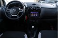 Dacia Lodgy - TCe 115 Série Limitée Stepway 5p. | PDC | Navi | Airco | Cruise | Zeer lage KM-stand - 1 - Thumbnail