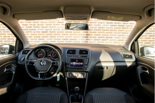 Volkswagen Polo - 1.2 TSI 90pk Comfortline + Airco + Cruise Control - 1