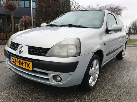 Renault Clio - 1.4-16V Expression nieuwe apk bij aflevering - 1