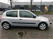 Renault Clio - 1.4-16V Expression nieuwe apk bij aflevering - 1 - Thumbnail