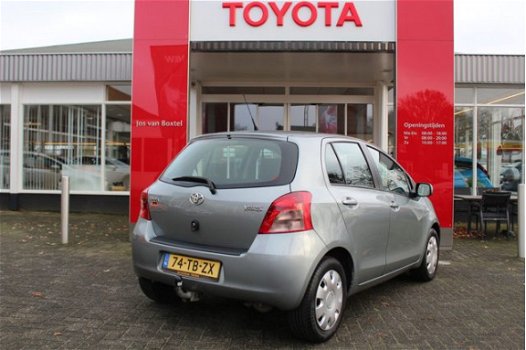 Toyota Yaris - 1.3 VVTi Sol 5 DEURS/ AIRCO/ RADIO CD/ TREKHAAK - 1