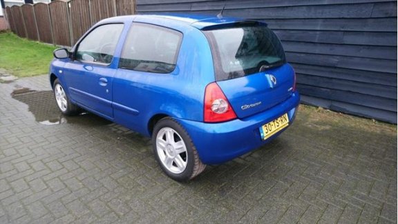 Renault Clio - 1.2-16V Campus - 1