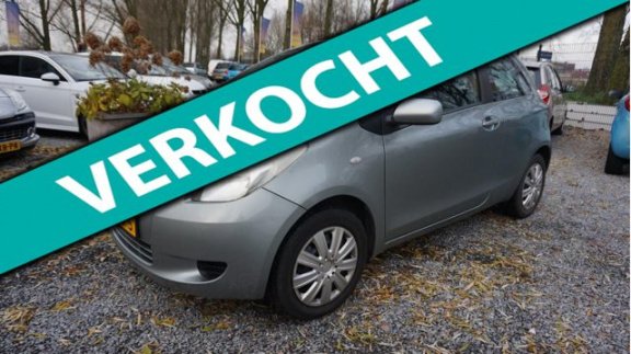 Toyota Yaris - 1.3 VVTi Terra hele nette 1.3 met airco 131dkm rijd zeer fijn - 1