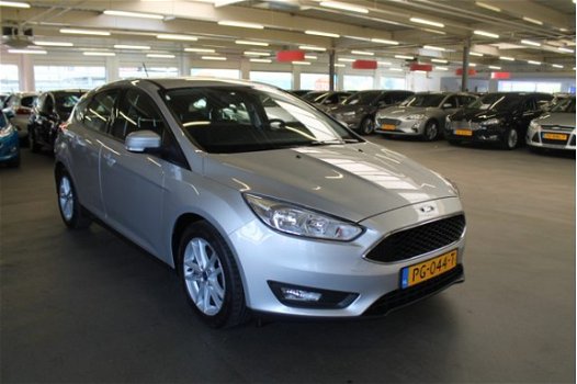 Ford Focus - 1.5 TDCi 120pk 5-deurs Lease Edition - 1