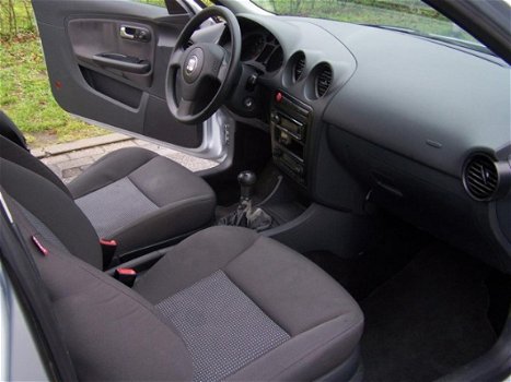 Seat Ibiza - 1.4-16V Sensation airco/ Cruise control - 1