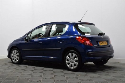 Peugeot 207 - XT 1.6-16V 5 deurs - 1