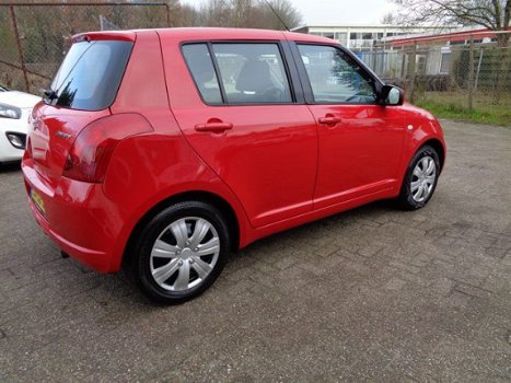 Suzuki Swift - 1.3 GLS 5 DRS / ELEK RMN / C.VERGR.AFSTANDBEDIEND / RADIO-CD MP3 / IN NETTE STAAT - 1