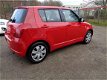 Suzuki Swift - 1.3 GLS 5 DRS / ELEK RMN / C.VERGR.AFSTANDBEDIEND / RADIO-CD MP3 / IN NETTE STAAT - 1 - Thumbnail