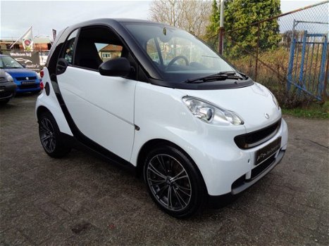 Smart Fortwo coupé - 1.0 PURE / AUTOMAAT / AIRCO / ELEK RMN / C.VERGR.AFSTAND / 15 INCH LM VLG / RAD - 1