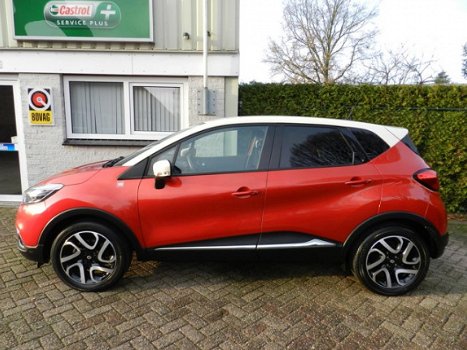 Renault Captur - 1.2 TCe Helly Hansen - AUTOMAAT - Climate Contr. - Park.Sens. - Navigatie - CruiseC - 1