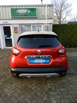 Renault Captur - 1.2 TCe Helly Hansen - AUTOMAAT - Climate Contr. - Park.Sens. - Navigatie - CruiseC - 1