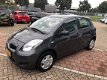 Toyota Yaris - 1.0 VVTi Acces 5-deuren, airco, radio CD - 1 - Thumbnail