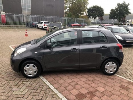 Toyota Yaris - 1.0 VVTi Acces 5-deuren, airco, radio CD - 1