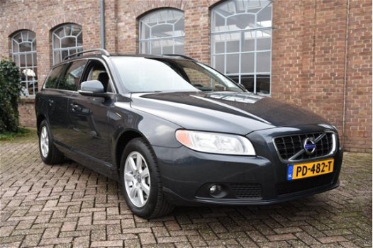 Volvo V70 - 2.0 D3 Kinetic 2012 184.939 km Navi Leder Clima Cruise Facelift - 1