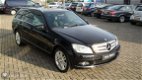 Mercedes-Benz C-klasse Estate - 180 K BlueEFFICIENCY Business Edition Avantgarde - 1 - Thumbnail