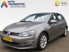 Volkswagen Golf - 1.0 Tsi Comfortline / Navi / Cruise / Pdc V +A / Incl 6 maand BOVAG garantie ,