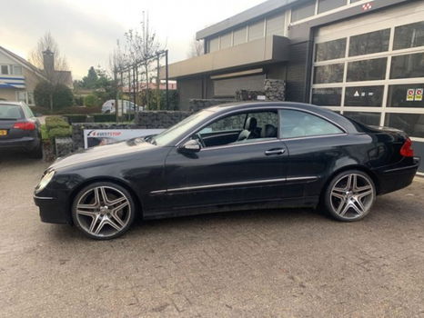 Mercedes-Benz CLK-klasse Coupé - 320 CDI Avantgarde - 1