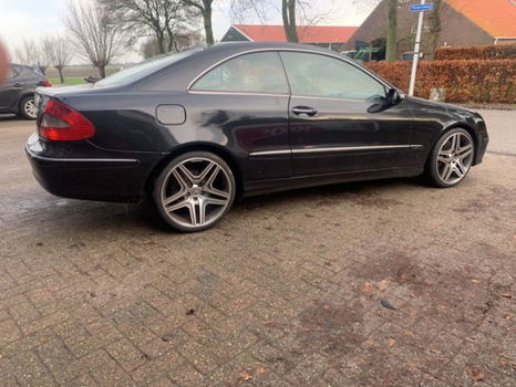 Mercedes-Benz CLK-klasse Coupé - 320 CDI Avantgarde - 1