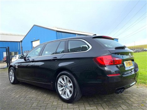 BMW 5-serie Touring - 520i Executive AUT Navi|Bluetooth|Media - 1