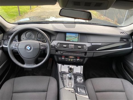 BMW 5-serie Touring - 520i Executive AUT Navi|Bluetooth|Media - 1