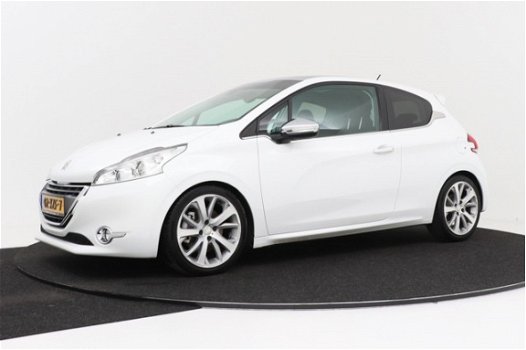 Peugeot 208 - 1.6 THP Allure 156 pk | Panoramadak | Navi | PDC | GTi Look - 1