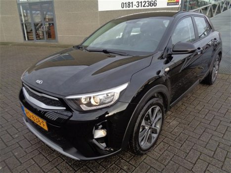 Kia Stonic - 1.0 T-GDi ComfortPlusLine Navigator TREKHAAK/SLECHTS 27.000 KM - 1