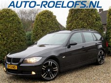 BMW 3-serie Touring - 318i High Executive / Ecc / Pano. dak