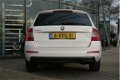 Skoda Octavia Combi - 1.4 TSI Greentech Elegance Businessline NL-Auto Nav/climate/PDC - 1 - Thumbnail