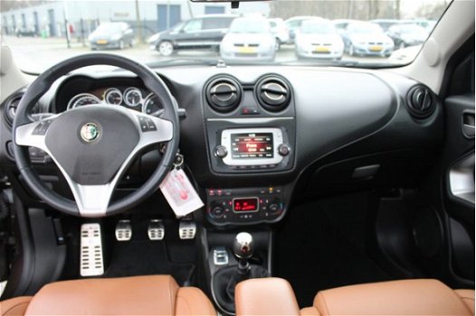 Alfa Romeo MiTo - 1.3 JTDm ECO Esclusivo Euro 5 airco, climate control, navigatie, radio cd speler, - 1