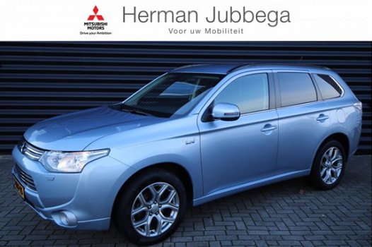 Mitsubishi Outlander - 2.0 PHEV Executive Edition €14.045ex Trekhaak, Dealer O.H. Navi - 1