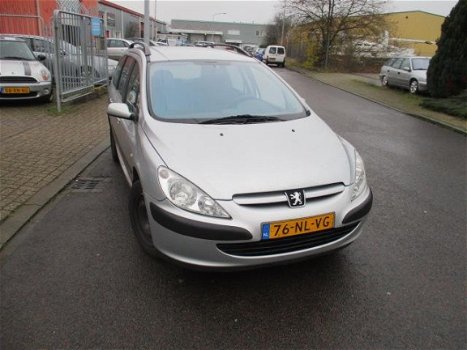 Peugeot 307 Break - 2.0 HDi XT 66 KW - 1