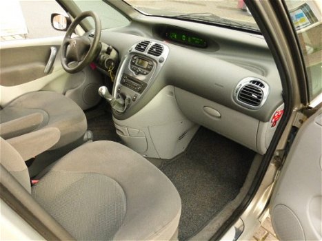 Citroën Xsara Picasso - 1.6.airco, climate, controle.140.000.km - 1